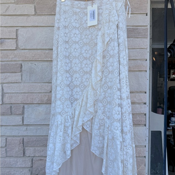 Joyfolie Women’s Lace Skirt - Picture 1 of 4